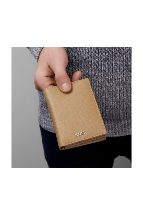 Card holder with flap and money pocket Classic Grained Camel - 3